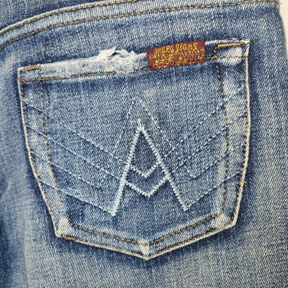 Mara For All Mankind Dark Wash Capris Size 9/10 - Picture 3 of 5